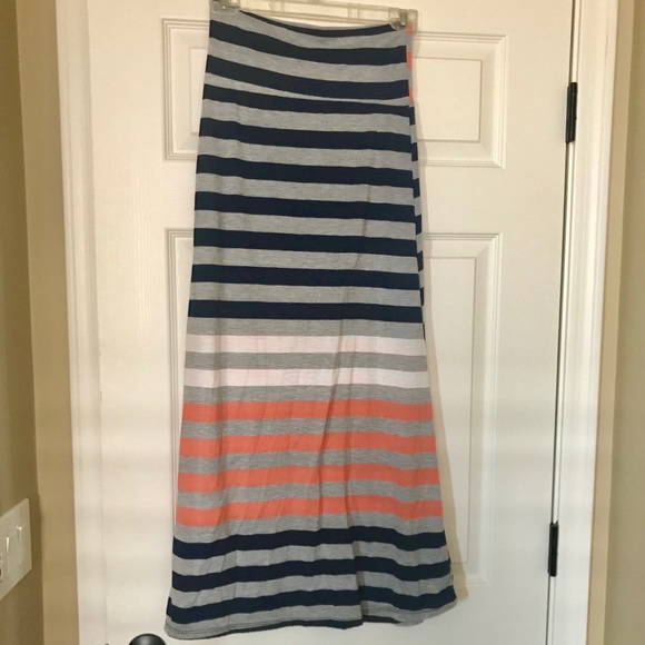 Maxi skirt - Picture 2 of 3